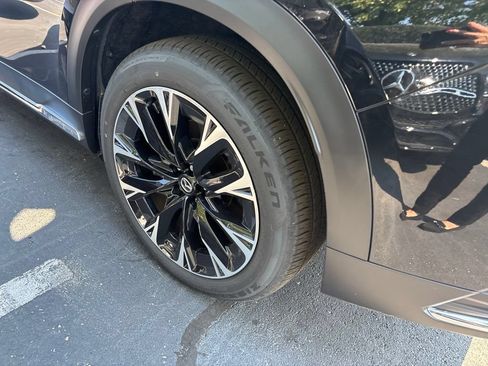 Used 2026 MAZDA CX-90 Plug-In Hybrid w/ Premium Plus AWD/4WD image 8