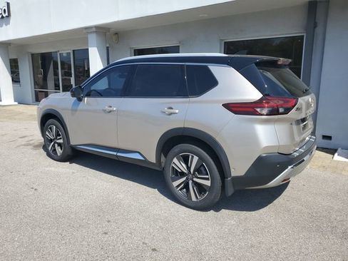 Certified 2023 Nissan Rogue Platinum w/ Platinum Premium Package image 2