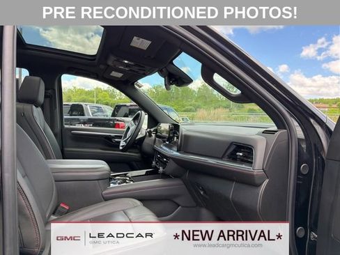 Used 2025 Chevrolet Tahoe RST w/ Comfort Package AWD/4WD image 11