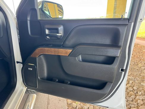 Used 2018 Chevrolet Silverado 1500 LTZ w/ Texas Edition image 22