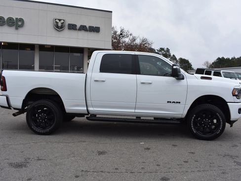 Used 2024 RAM 2500 Big Horn w/ Night Edition image 10