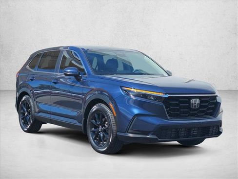 Used 2025 Honda CR-V LX image 2