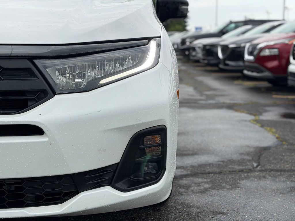 Used 2025 Honda Odyssey Sport-L image 4