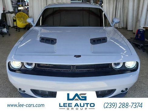 Used 2021 Dodge Challenger SXT w/ Driver Convenience Group RWD image 1