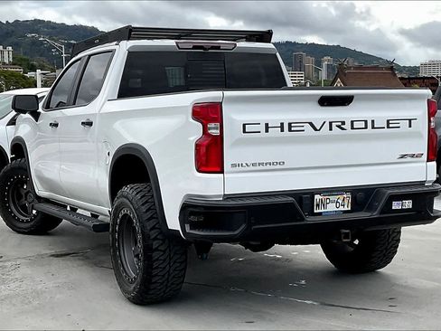 Used 2023 Chevrolet Silverado 1500 ZR2 image 4