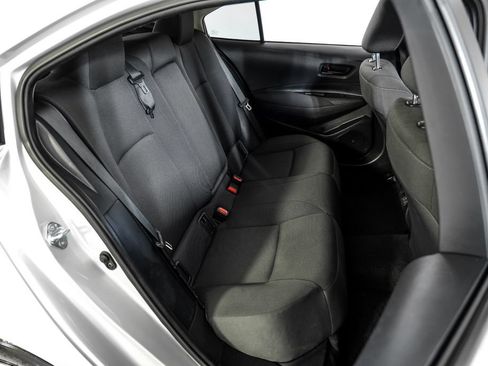 Used 2025 Toyota Corolla LE FWD image 33