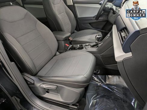 Used 2022 Volkswagen Taos SE w/ Panoramic Sunroof Package image 30