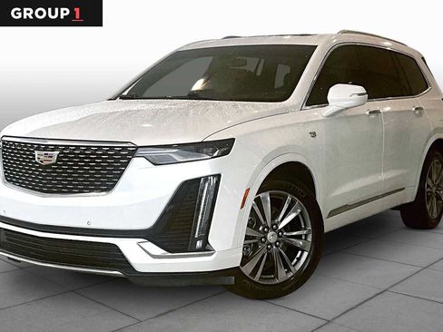 Used 2021 Cadillac XT6 Premium Luxury FWD image 1