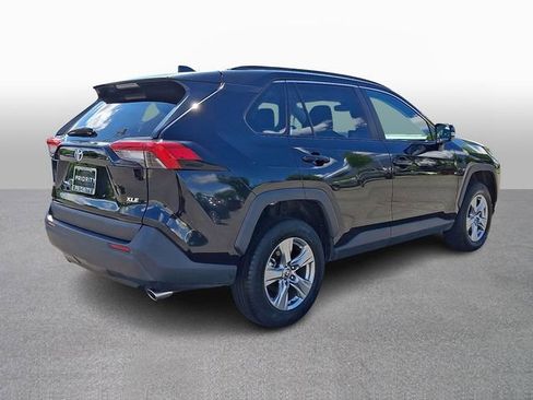 Used 2025 Toyota RAV4 XLE FWD image 4
