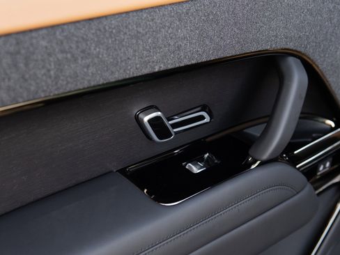 Used 2025 Land Rover Range Rover Sport Dynamic SE AWD/4WD image 48