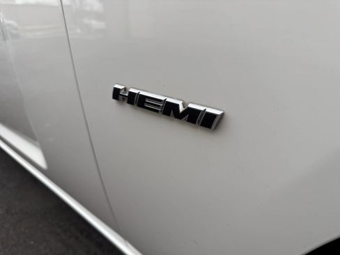 Used 2011 Dodge Charger R/T image 12