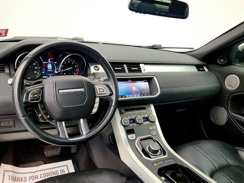 Used 2017 Land Rover Range Rover Evoque SE Premium image 12