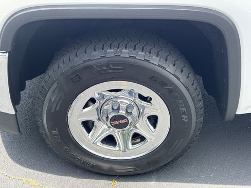Used 2018 GMC Sierra 1500 2WD Regular Cab w/ Sierra Convenience Package image 13