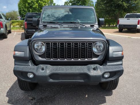 Used 2024 Jeep Wrangler Unlimited Sport AWD/4WD image 9