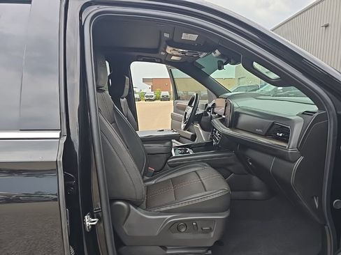 Used 2025 Chevrolet Tahoe High Country w/ Sun And Tow Package AWD/4WD image 14