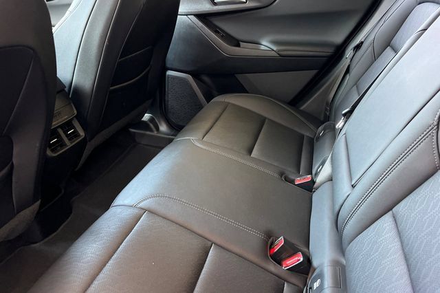 Used 2025 Chevrolet Equinox LT w/ Convenience Package II FWD image 13