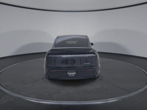 Used 2026 Tesla Model Y AWD image 15