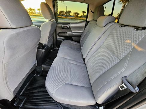 Used 2021 Toyota Tacoma SR5 image 10