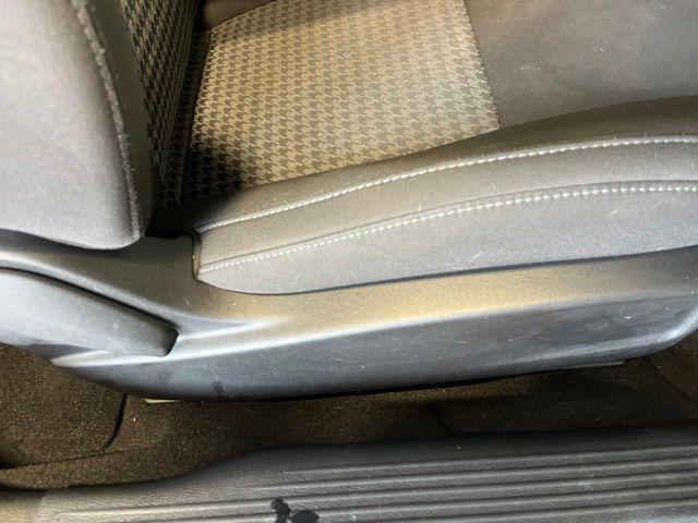 Used 2023 Dodge Challenger R/T RWD image 18