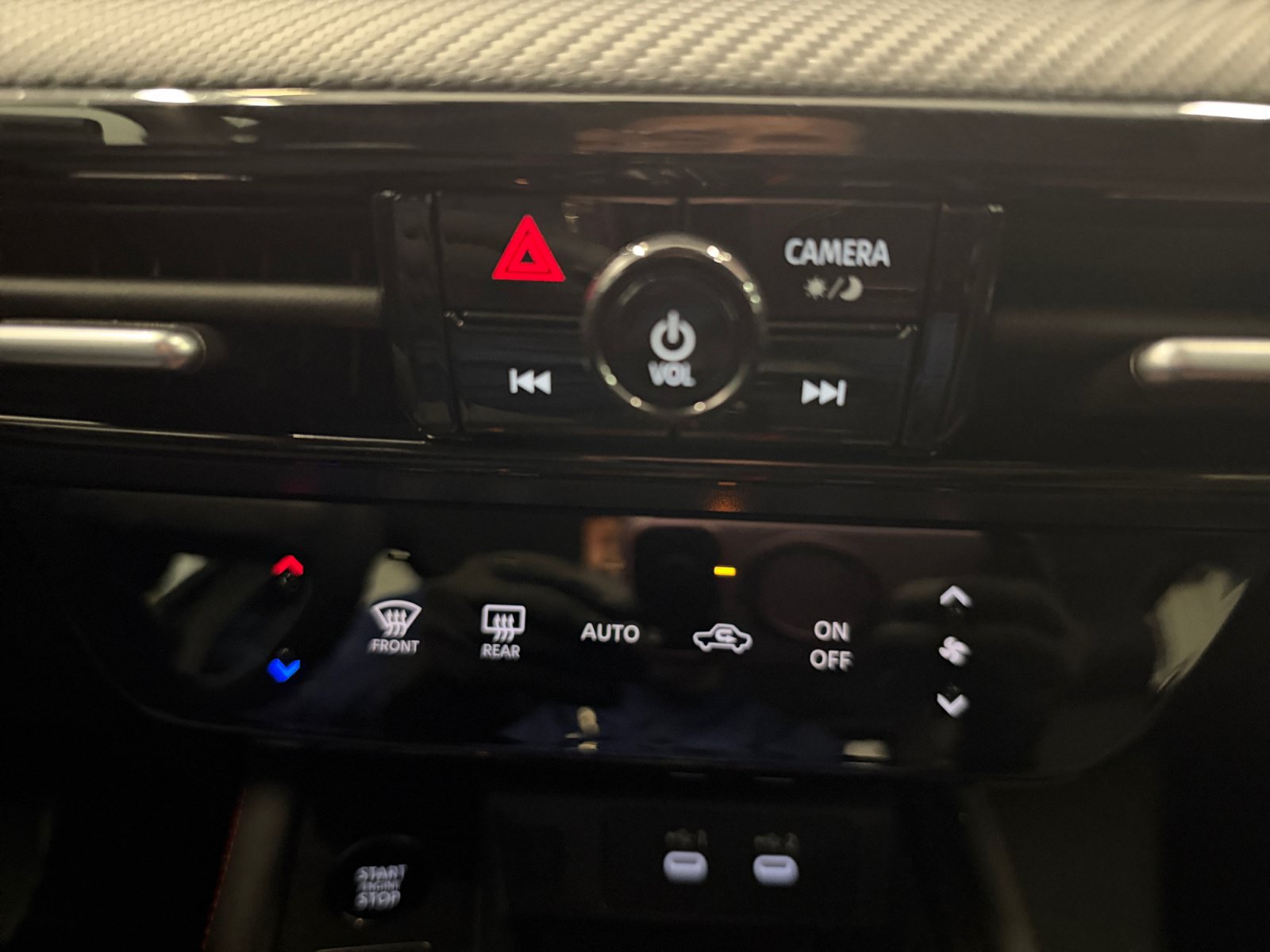 Used 2026 Nissan Kicks SR FWD image 37