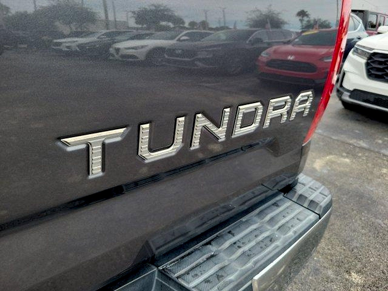 Used 2014 Toyota Tundra Limited w/ TRD Off Road Package AWD/4WD image 10