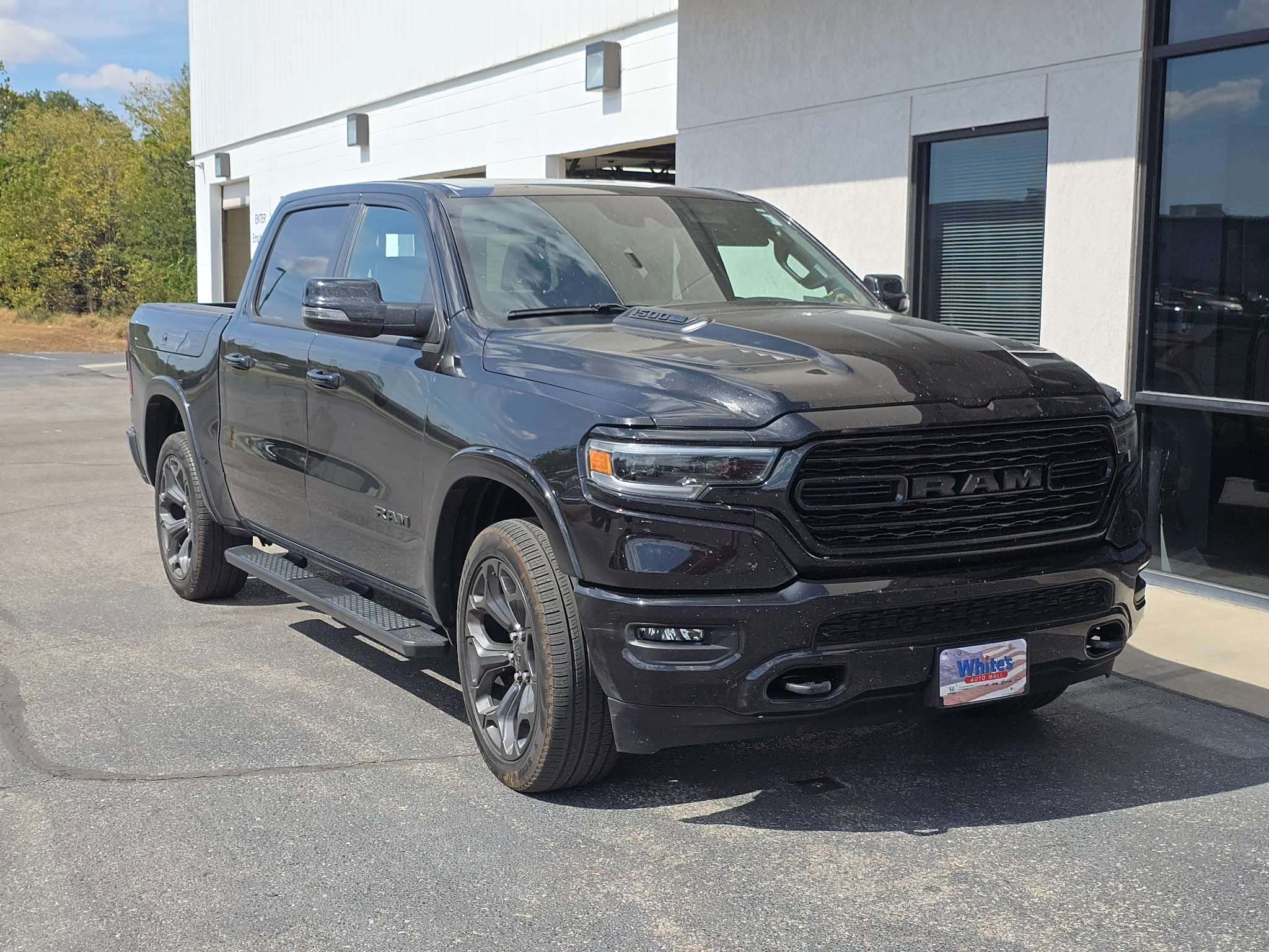 Used 2023 RAM 1500 Limited w/ Night Edition AWD/4WD image 1
