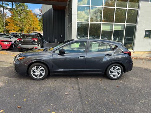 Used 2024 Subaru Impreza 2.0i image 2