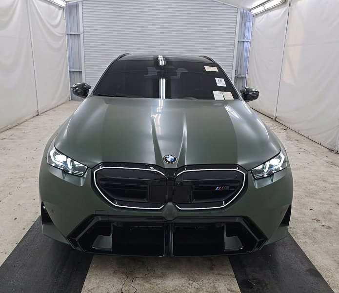 Used 2025 BMW M5 Touring AWD/4WD image 5