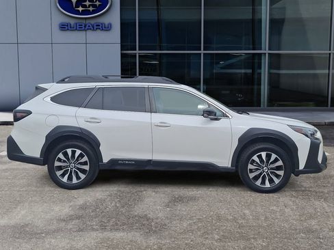 Certified 2023 Subaru Outback Limited AWD/4WD image 8