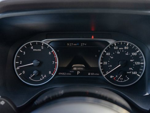 Used 2023 Nissan Rogue SV image 11