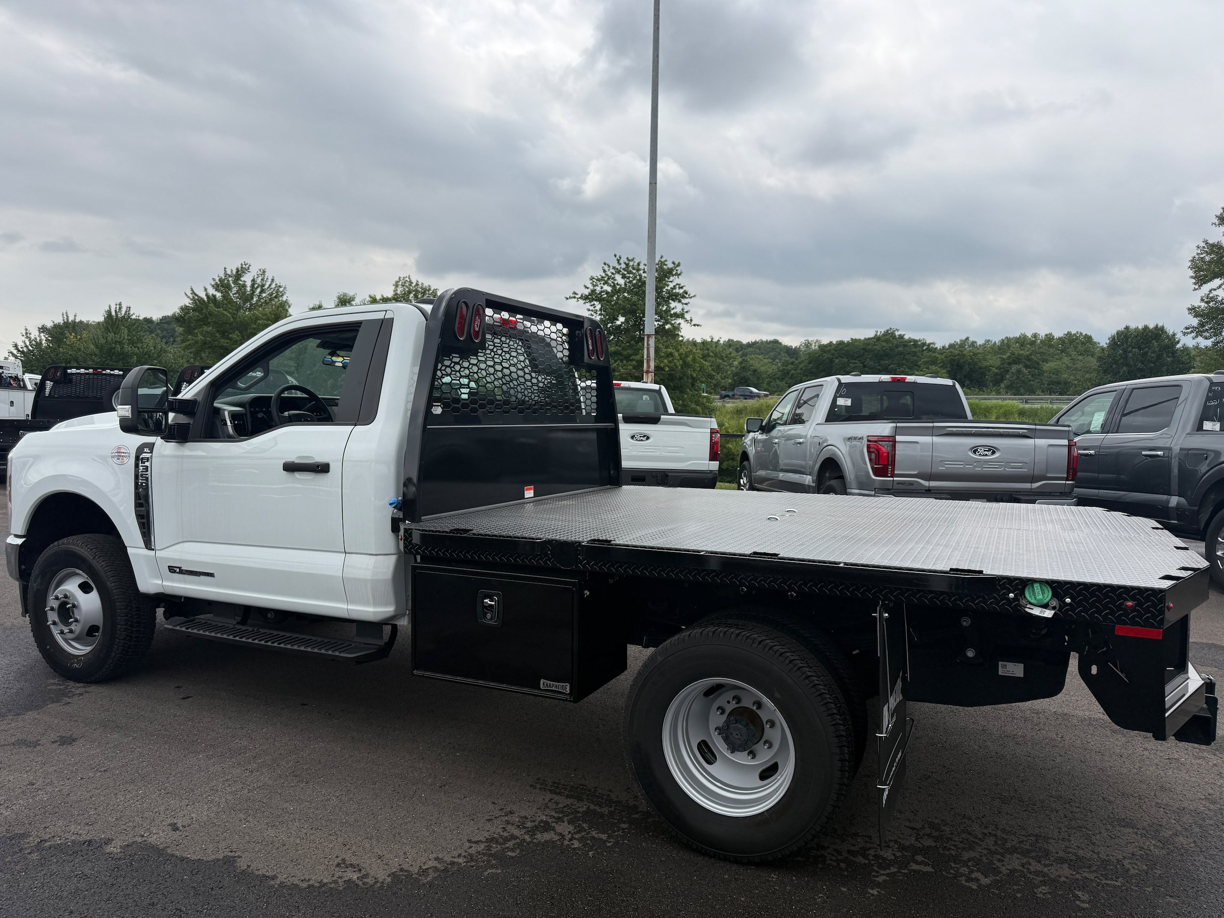 New 2025 Ford F350 XL w/ XL Chrome Package AWD/4WD image 6