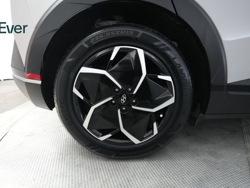 Used 2024 Hyundai Ioniq 5 SEL RWD image 22