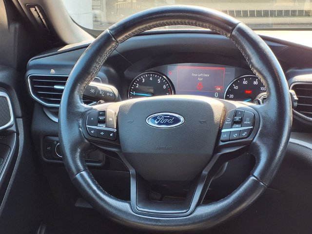 Used 2020 Ford Explorer XLT w/ Equipment Group 202A RWD image 22