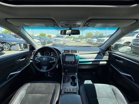 Used 2016 Toyota Camry XSE w/ Moonroof Package FWD image 26