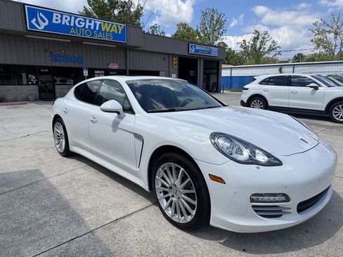 Used 2012 Porsche Panamera 4 image 3