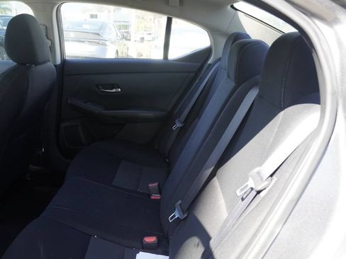 Used 2023 Nissan Sentra SV FWD image 16
