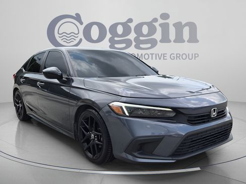 Used 2023 Honda Civic Sport image 8