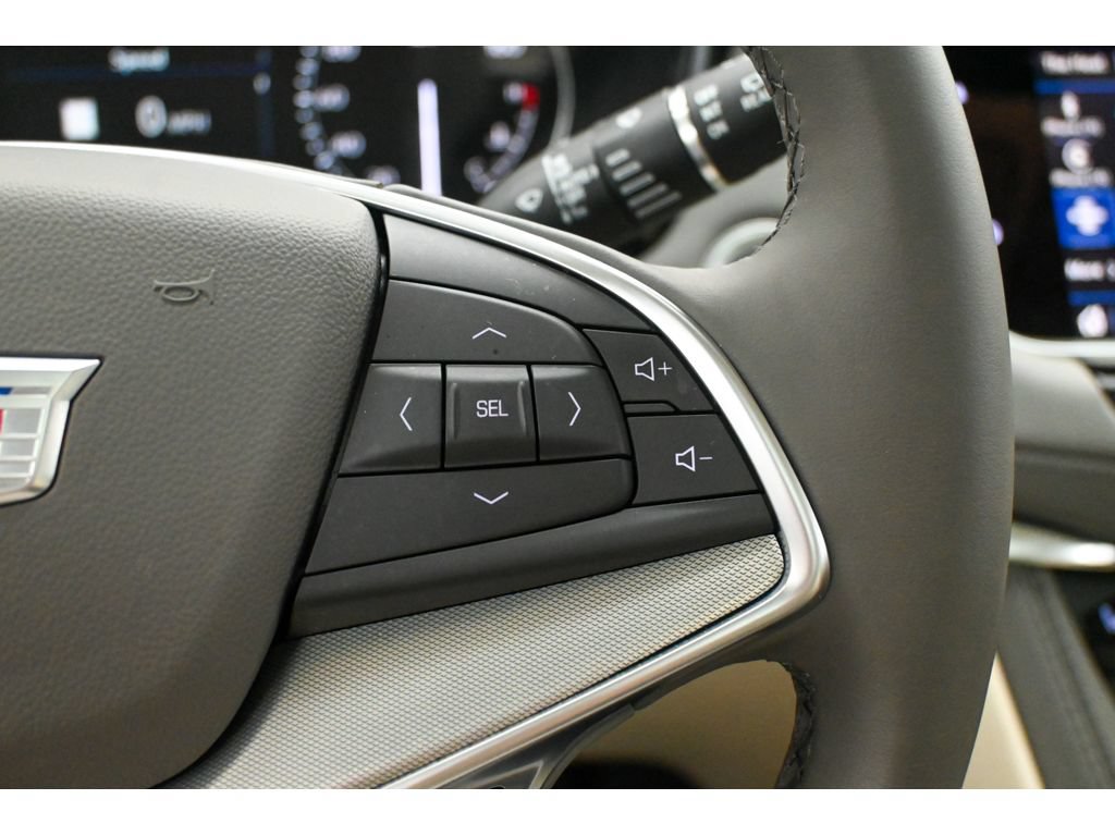 Used 2025 Cadillac XT5 Premium Luxury AWD/4WD image 40