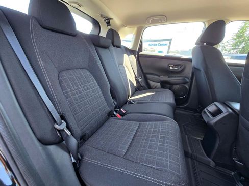 Certified 2023 Honda HR-V LX image 6
