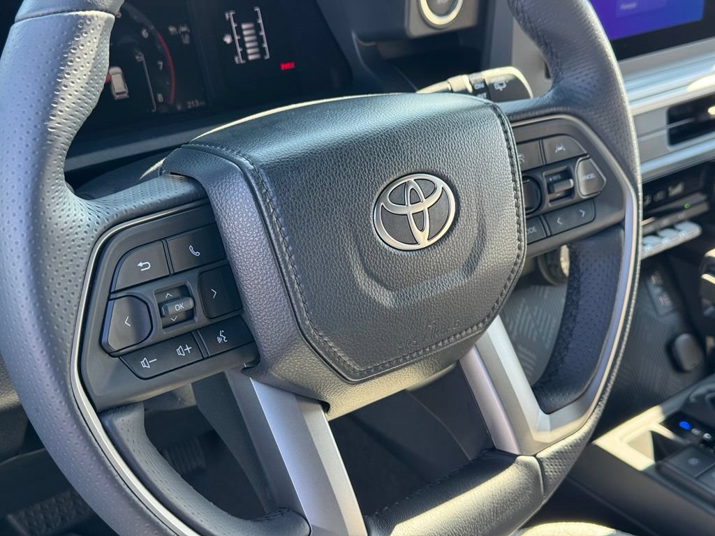 Used 2026 Toyota 4Runner SR5 RWD image 16