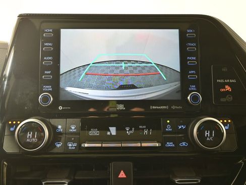 Used 2021 Toyota Highlander XSE image 31