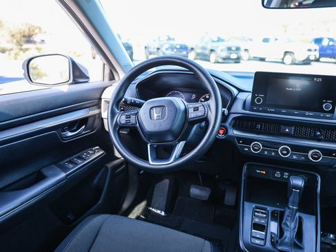 Used 2024 Honda CR-V EX image 4
