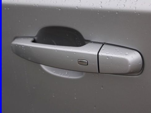 Used 2018 Chevrolet Traverse LS AWD/4WD image 15