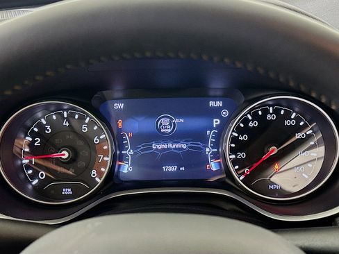 Used 2019 Jeep Compass Latitude w/ Popular Equipment Group image 18