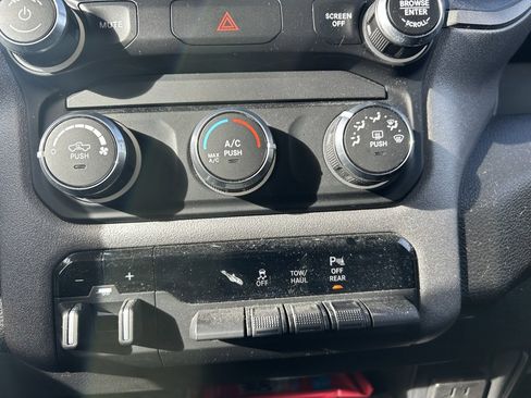 Used 2020 RAM 2500 Tradesman image 23