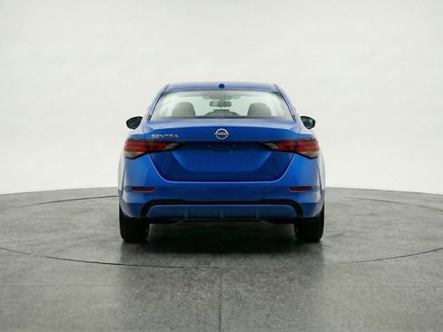 Used 2025 Nissan Sentra SV FWD image 7