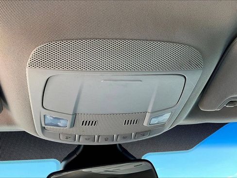 Certified 2021 Ford Edge SE FWD image 17