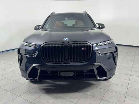 New 2026 BMW X7 M60i image 6