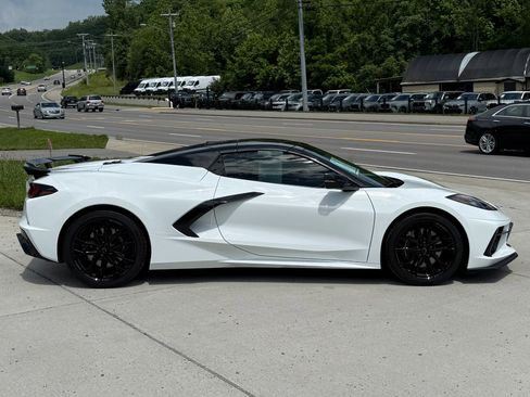 Used 2025 Chevrolet Corvette Stingray Preferred Conv w/ Z51 Performance Package RWD image 11