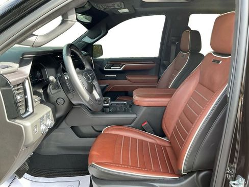 Used 2025 GMC Sierra 1500 Denali Ultimate image 9